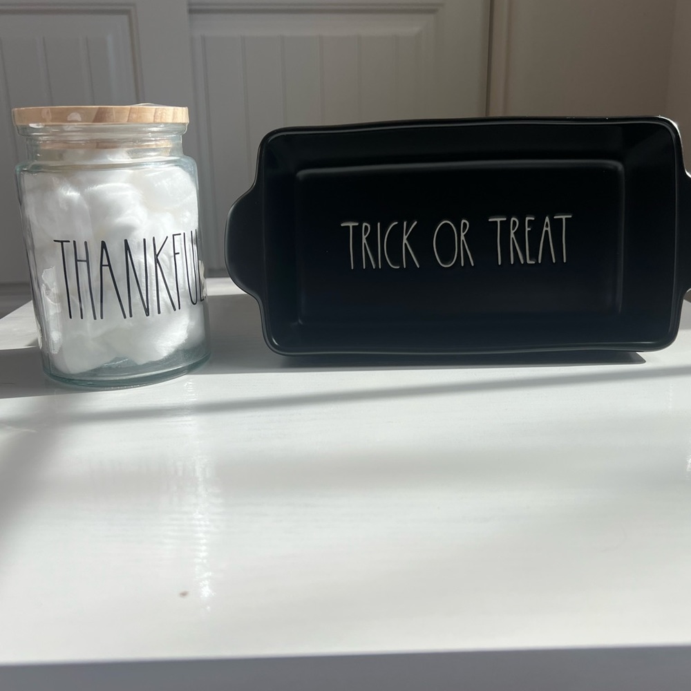 Sold- 2 Fall /Halloween Rae Dunn home decor